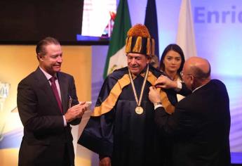 Entrega UAS Doctorado Honoris Causa a Enrique Férnandez Fassnacht