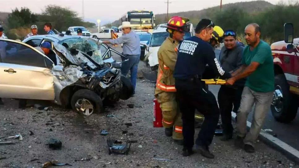 Mueren dos jóvenes tras accidentarse en Mocorito