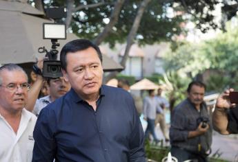 Osorio Chong confirma interés por buscar candidatura como senador
