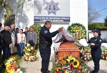 Despiden con homenaje a jefe policiaco de Elota