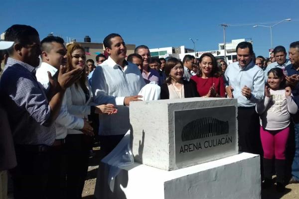 Ponen primera piedra de Arena Culiacán