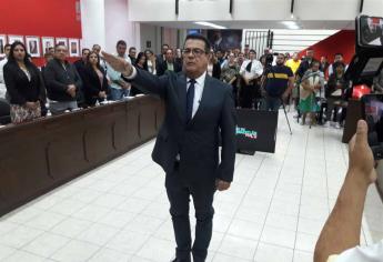 Rinde protesta Reyes Guerra como Secretario del Ayuntamiento