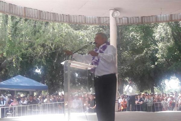 Encabeza AMLO acto de precampaña en Culiacán