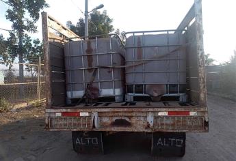 Decomisan 3 camionetas y 7 mil 650 litros de gasolina robada