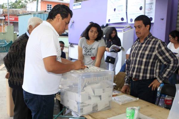 Solicitan votar más de 57 mil mexicanos residentes en el extranjero