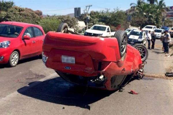 Se accidenta policía municipal y se fractura un brazo