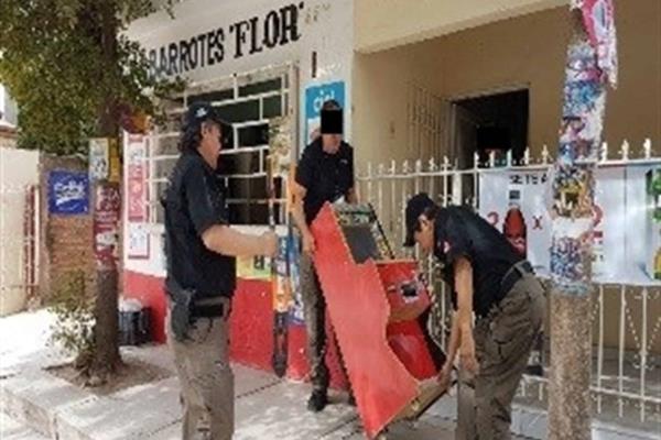 PGR- AIC aseguran 19 máquinas tragamonedas