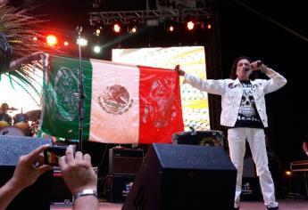Político, concientizante y espectacular concierto de El TRI en Mazatlán