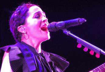 Lafourcade y Syntek emocionan a mochitenses