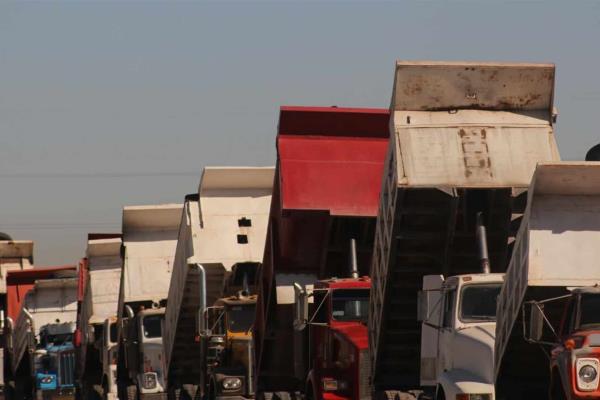 Piden acabar con la “piratería” en el transporte