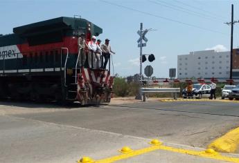 ¡Por fin! Instalan primera pluma con sensores en cruce Peche Rice