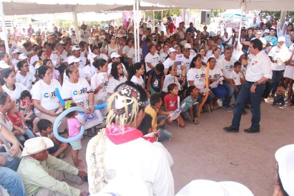 Se reúne Cuen con habitantes del Cerro Cabezón