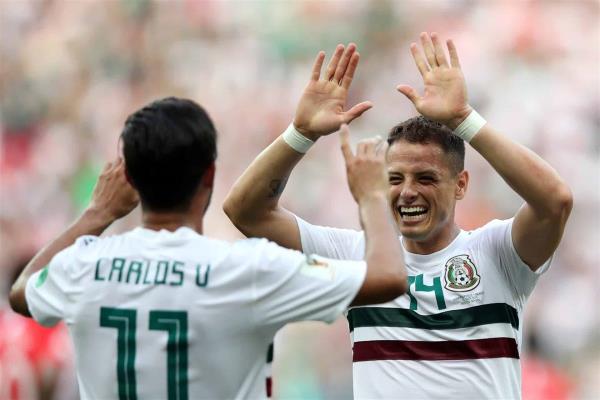 Chicharito llega a 50 goles; anota en tres mundiales e iguala a El Matador
