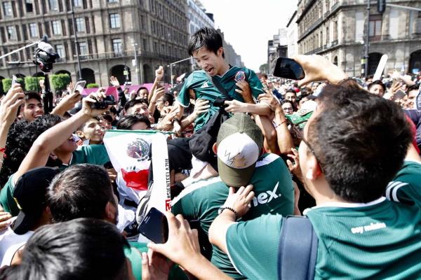 ¡Coreano, hermano, ya eres mexicano! gritan en Embajada de Corea