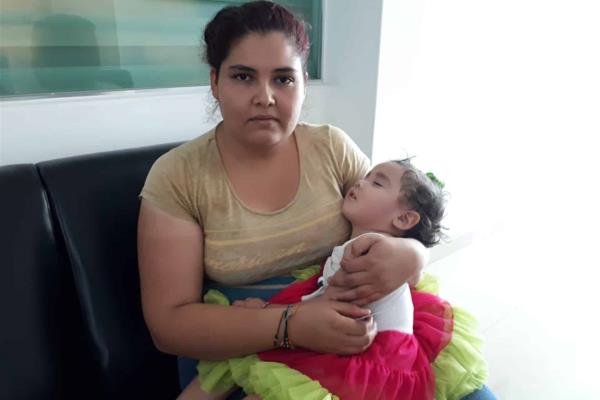 Katehryn requiere de ayuda para mejorar su salud