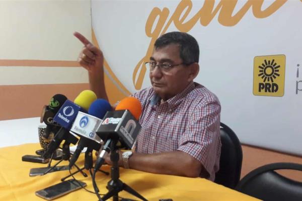 No estaba en nuestras cuentas el tsunami que arrasó con los partidos: PRD