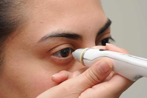 Temporada de calor puede causar resequedad en los ojos