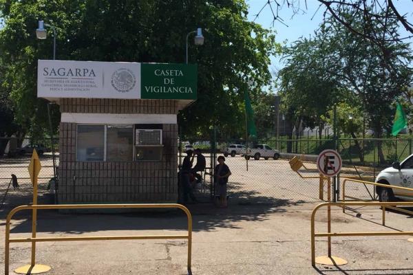 Toma UNTA instalaciones de Sagarpa en Culiacán