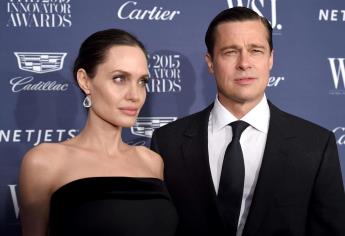 Angelina Jolie acusa a Brad Pitt de no pagar pensión de sus hijos