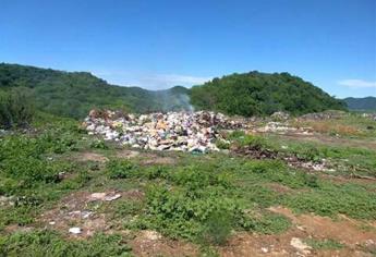 Vecinos de Chinobampo se quejan de basurón entre las casas