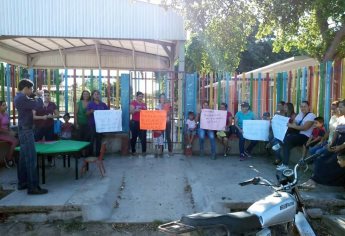 Sigue tomado plantel de preescolar en Ahome Independencia