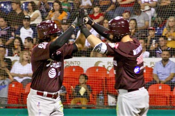 Beeler, Ramos y Meneses conducen triunfo de Tomateros en Navojoa