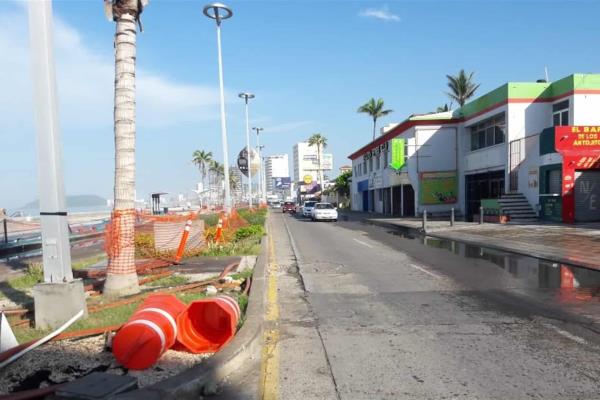 Ven inviables préstamos para afectados del malecón de Mazatlán