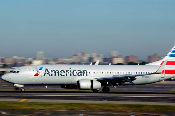 American Airlines recibirá pagos sólo con tarjeta de crédito o débito