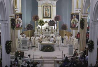 Acuden a dar gracias y felicitar a la Guadalupana