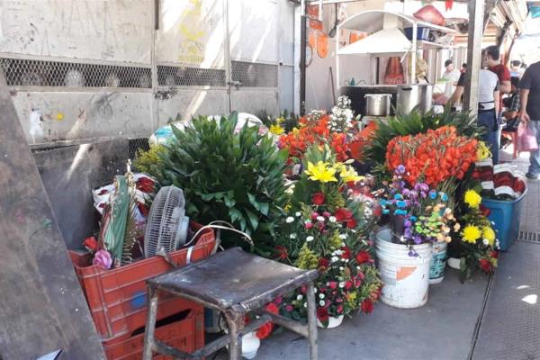 Acusan floristas desalojo sin justificación en Culiacán