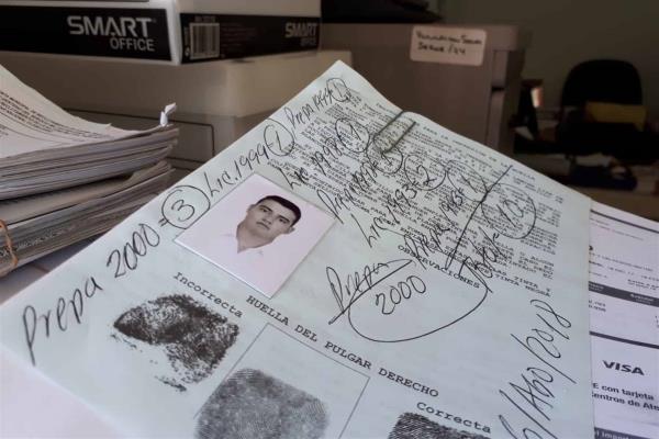 Llaman a jóvenes de clase 1999 a recoger cartillas liberadas