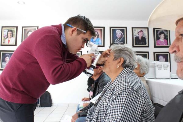 Inicia en DIF Ahome programa de 100 cirugías de cataratas