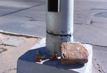 Roban y vandalizan postes en Culiacán