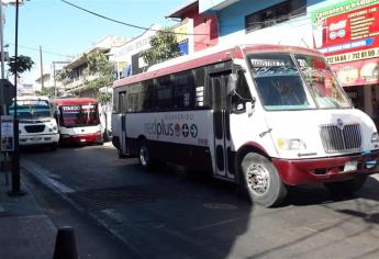 Caos vial y accidentes, causas de retraso de choferes urbanos