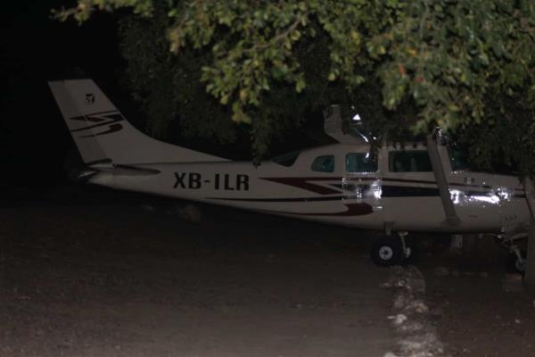 Tras persecución, Semar asegura avioneta en Sinaloa municipio