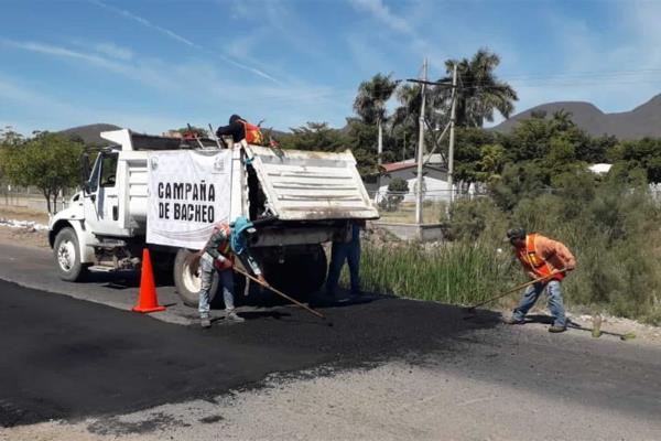 Arranca campaña de bacheo en Navolato