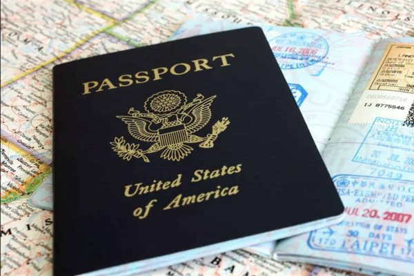 Estadunidenses necesitarán visa para ir a Europa