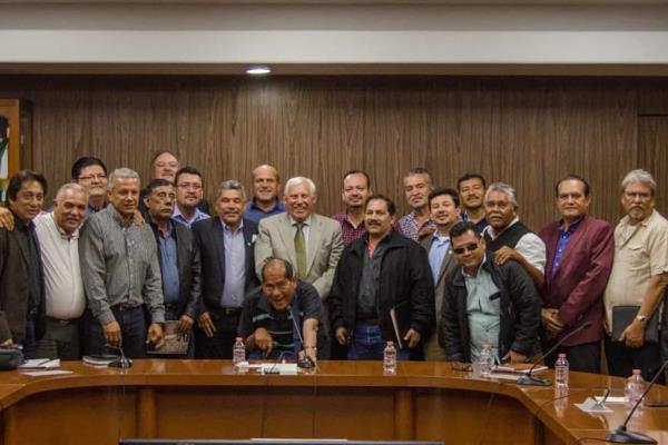 Acuerdan pescadores ribereños y Sader trabajar unidos