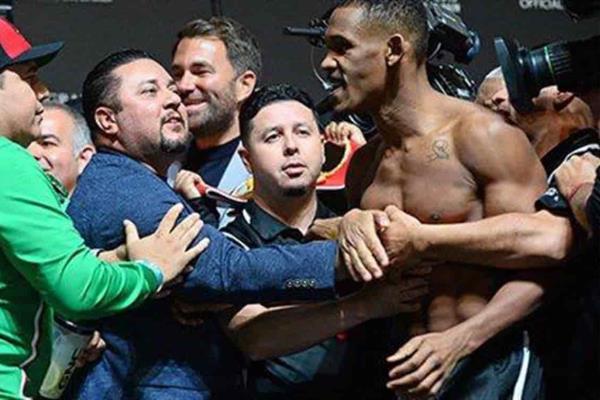 Tras superar Cáncer, Jacobs quiere noquear a Canelo