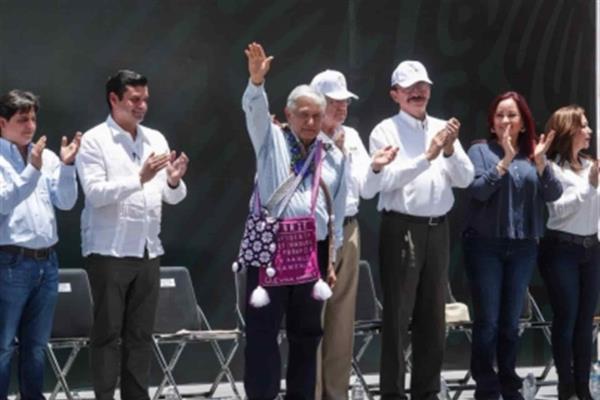 Siempre escucharé al pueblo, no me rodearé de barberos: AMLO