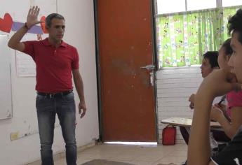 El “profe Gilberto” trabaja con jóvenes con discapacidad para lograr su inclusión social