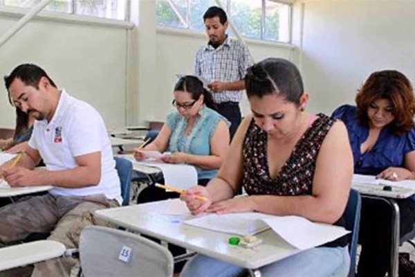 Suspende la SEP evaluación a maestros