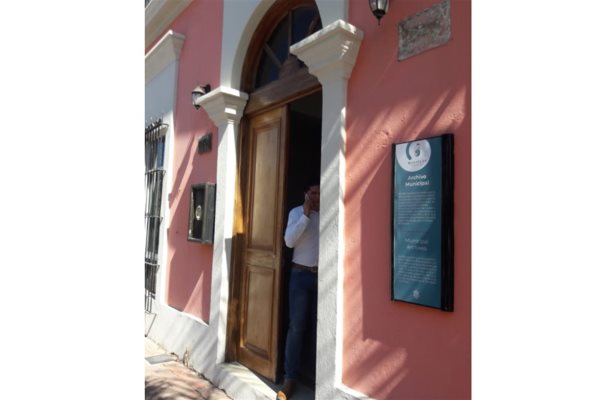 Denuncia penalmente Gobierno de Mazatlán por deterioro de Archivo Histórico