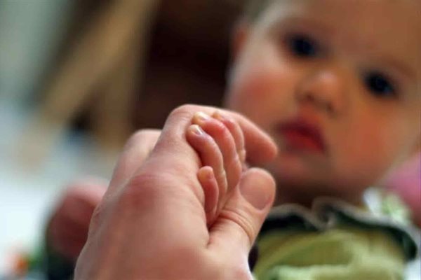 Padres de niños con cáncer podrán solicitar licencias laborales