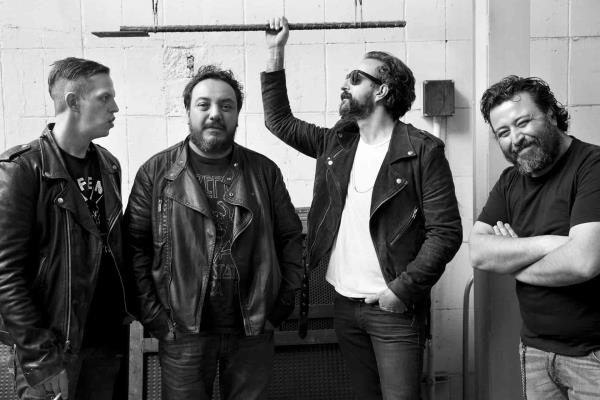 Molotov, 25 años valiéndoles gorro la opinión de las buenas conciencias