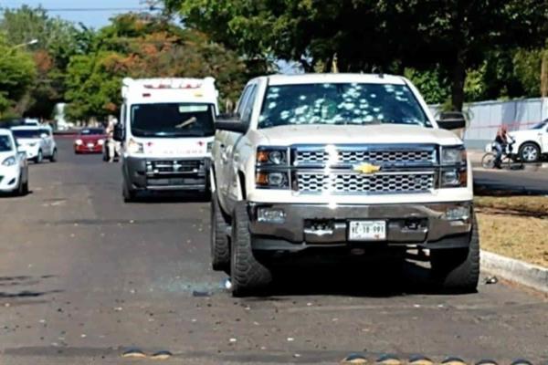 Asesinan al cantante Luis Mendoza y a su representante en Sonora