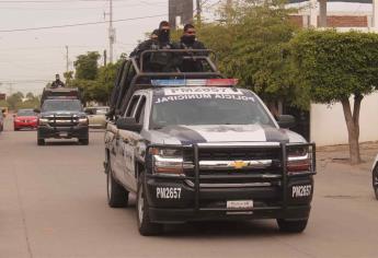 Roban vehículo en Las Fuentes, policías recuperan otro carro