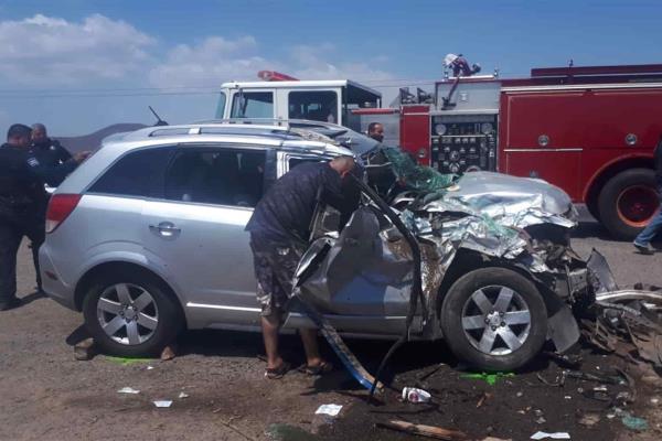 Aparatoso accidente en la México 15 deja a familia lesionada