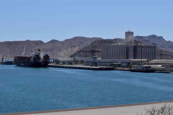 Congreso pide deslindar responsabilidades por derrame en Mar de Cortés