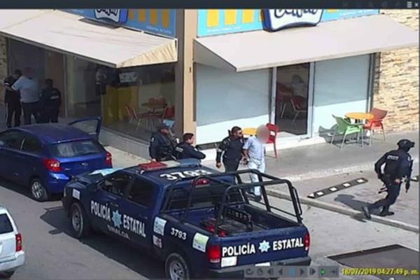 Recuperan vehículo robado y detienen a dos en Valle Alto
